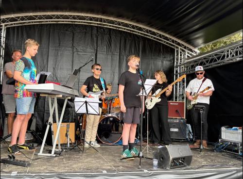 545040792 785441550534566 4202098786221197991 n